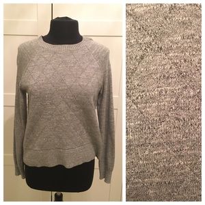 BANANA REPUBLIC heather gray quilted sweater