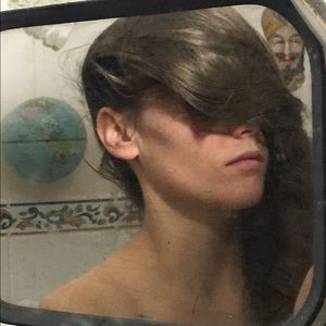 Meet your Posher, Lindy