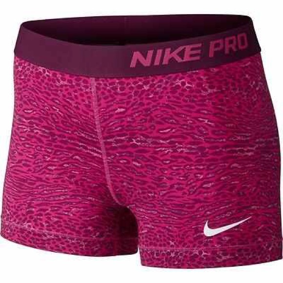 NWT NIKE PROS