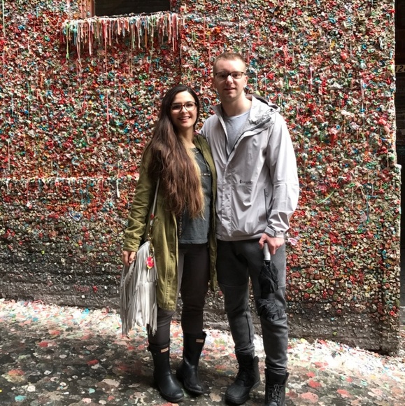 ✨ Meet your seller + buyer ✨ - Picture 8 of 8