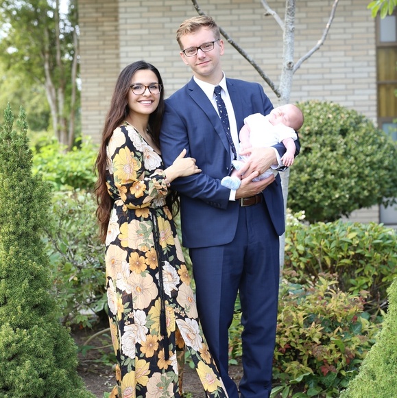 ✨ Meet your seller + buyer ✨ - Picture 2 of 8