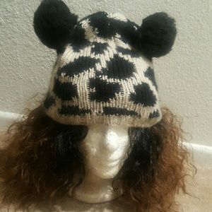 Pocka dot beanie