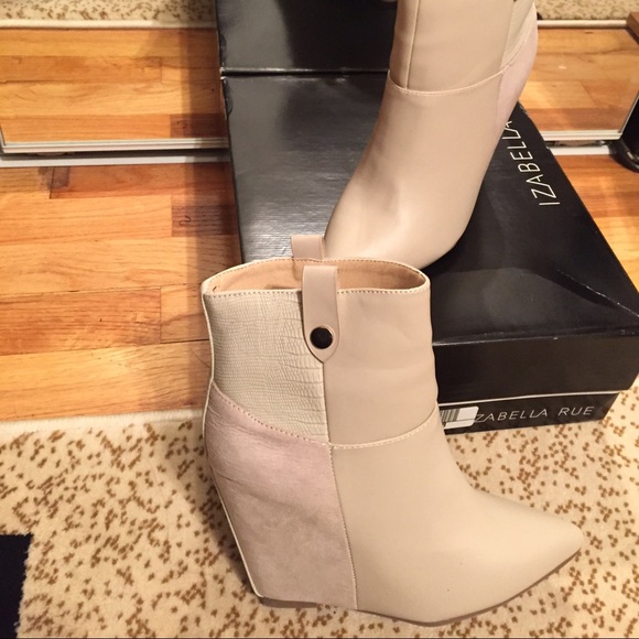 ✨SEXY SHOE ALERT!!✨ - Picture 3 of 3