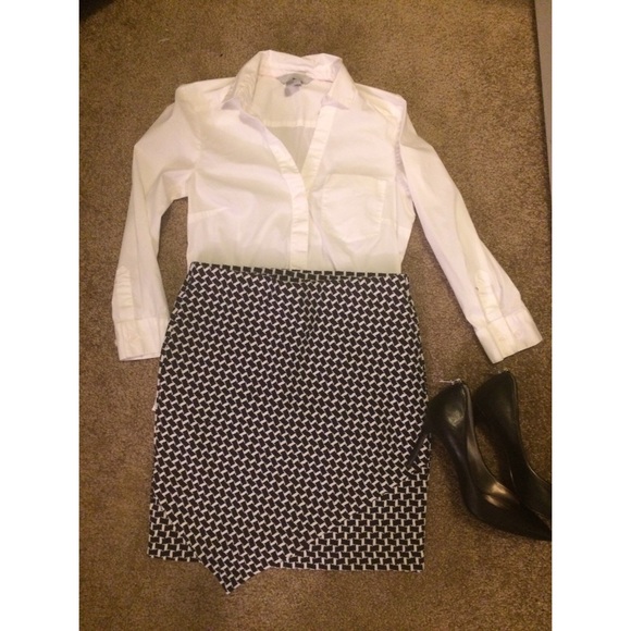 H&M skirt navy blue/white