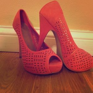 Apt 9 coral heels