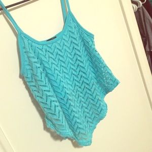 Very good condition crop top (: