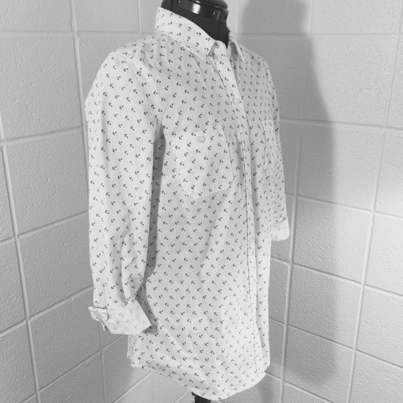 Ivory and navy anchor blouse - Picture 2 of 4