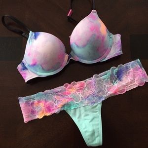NWT PINK 34A/SMALL SET BUNDLE