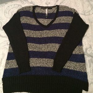 Kensie blue, black, and white v-neck sweater