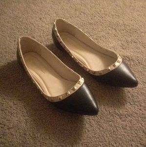 Wild Diva Pointed Flats