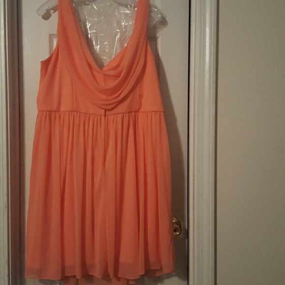 Short bridal or party gown - Picture 2 of 2