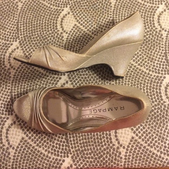 Silvery wedge heels