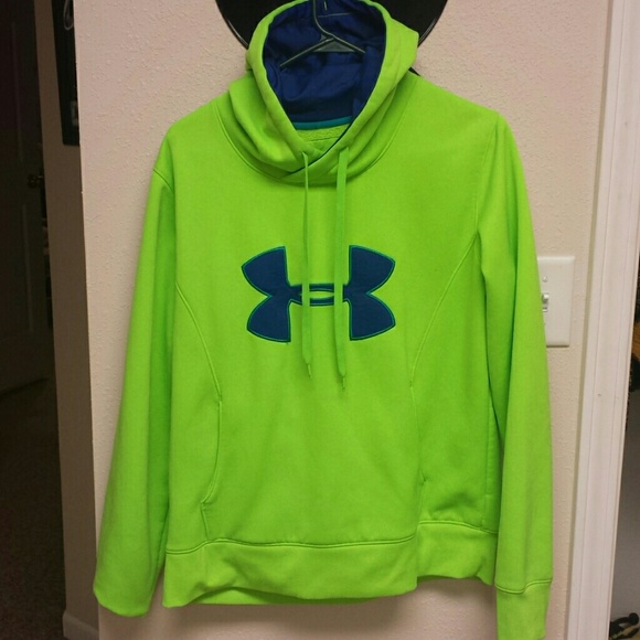 Under Armour sweatshirt