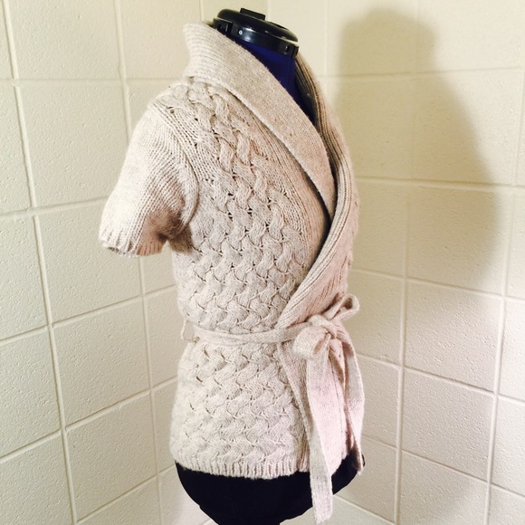 Tan sweater - Picture 2 of 3