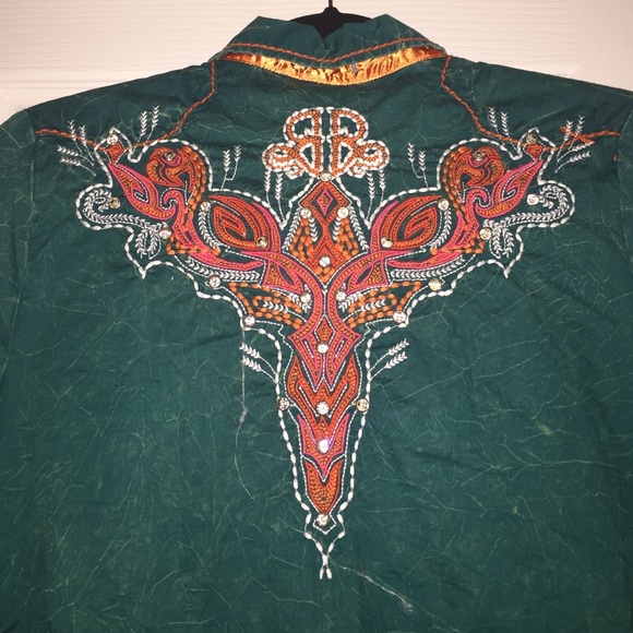 Roar Button-up Shirt - Picture 3 of 4