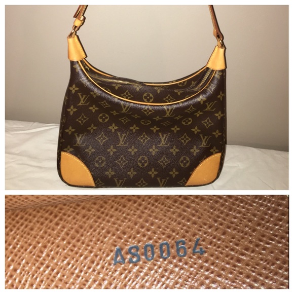 🌹SOLD🌹Authentic Louis Vuitton Boulogne. 🌹SOLD🌹 - Picture 4 of 4
