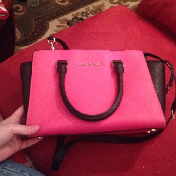 Medium  Michael Kors Selma bag