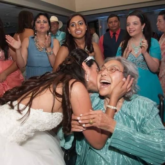 Meet your Posher, Kitty - Picture 1 of 1