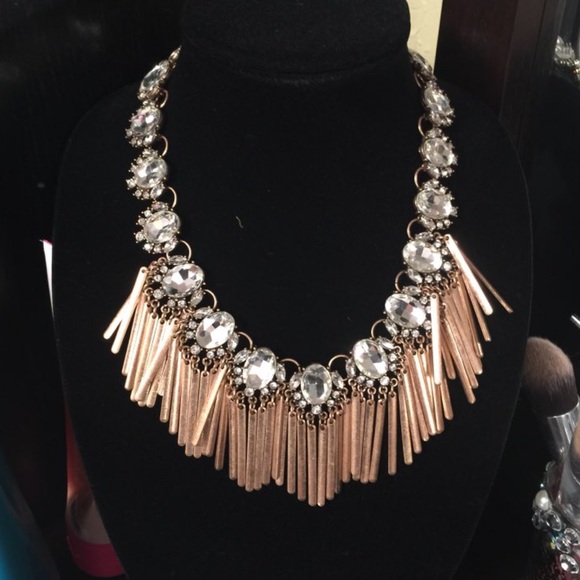 🆕 Stunning Crystal Statement Necklace - Picture 2 of 4