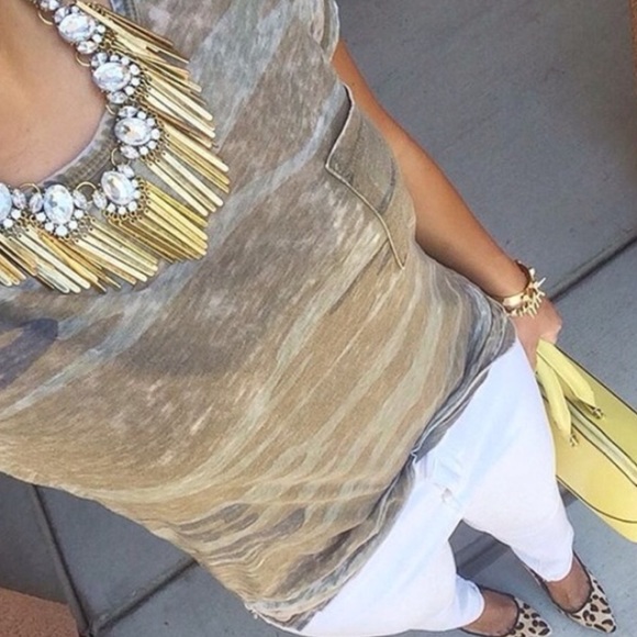 🆕 Stunning Crystal Statement Necklace - Picture 3 of 4