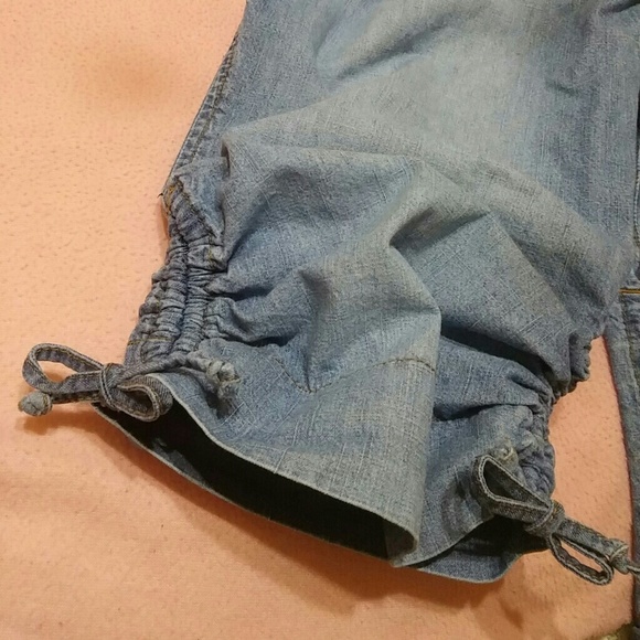 "SOLD" 💀Capri Jeans With Tie Bunching Cuff sz 14 - Picture 3 of 3