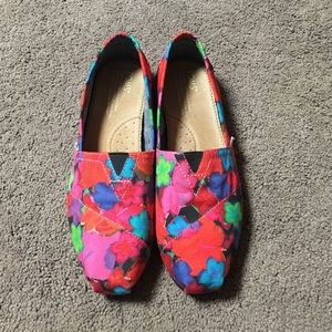 floral print Toms