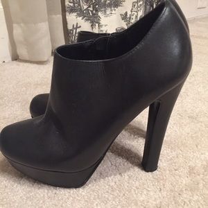 Steve Madden Ankle Bootie