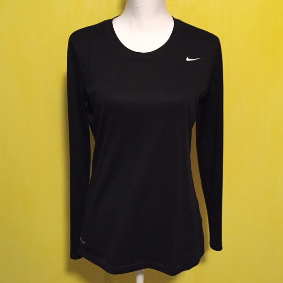 Nike Tops - Nike dri fit longsleeve