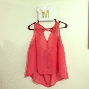 SUPER CUTE summer top!