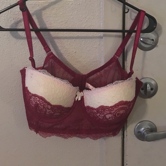 Red hot bra push up