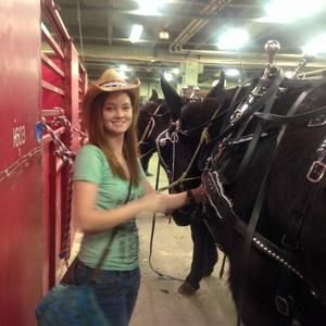 Meet your Posher, Megan