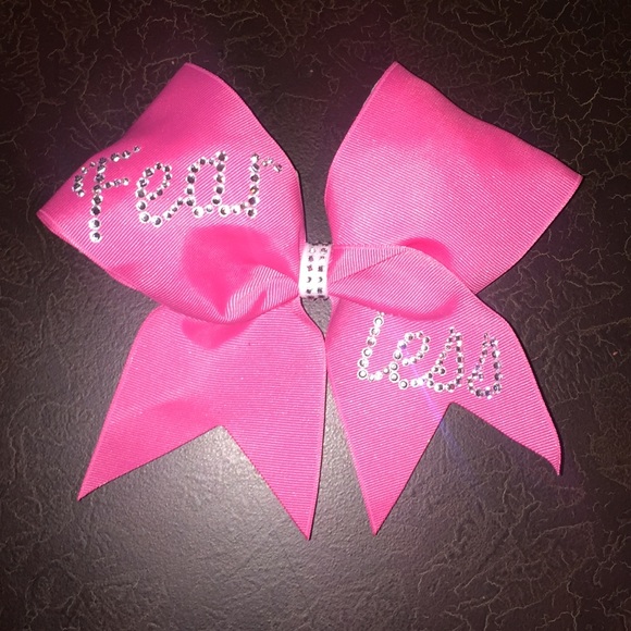 Cheer Bow