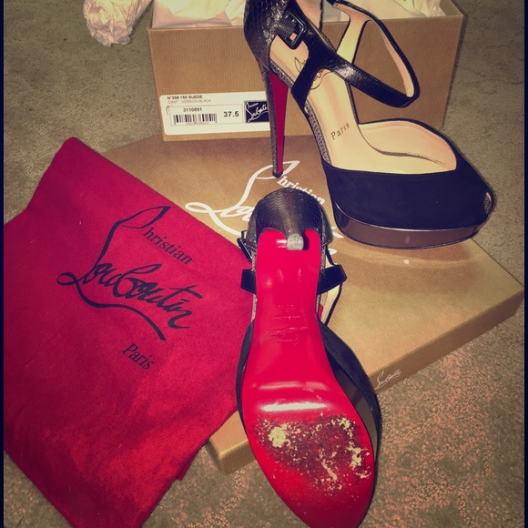 Christian Louboutin Shoes - Christian Louboutin 299 pumps
