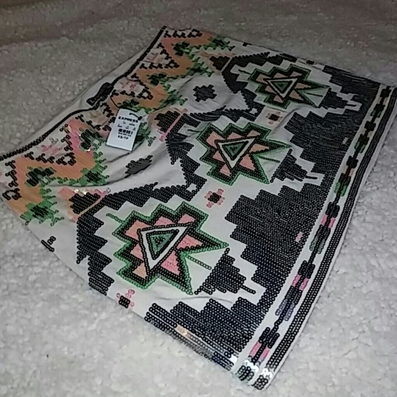 🌸Express Sequim skirt🌸 - Picture 3 of 4