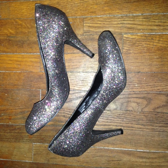Fergicous by Fergie sparkle heel