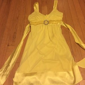 Yellow dress