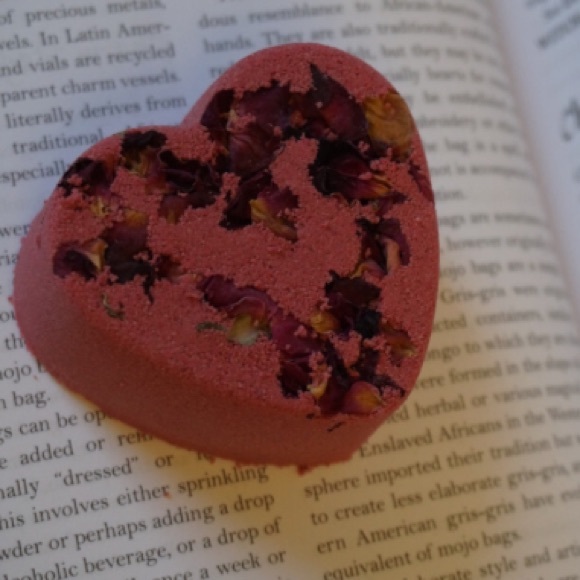 Love bath bomb bundle