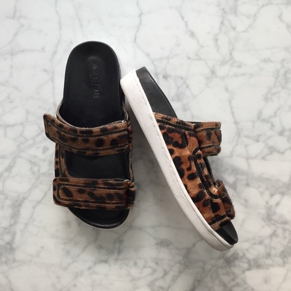 Atelje71 Leopard Sandals in Size 35/5