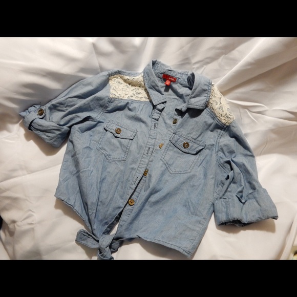 🎈Last chance LOWEST PRICE!! Denim and lace shirt