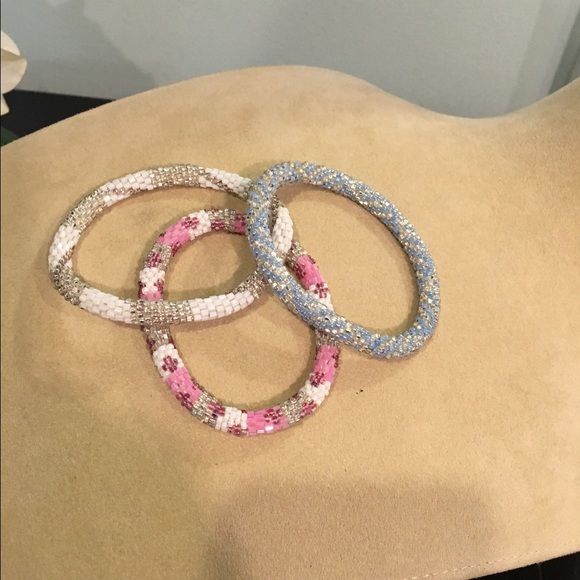 Lily and Laura beaded bracelet trio - Picture 2 of 3