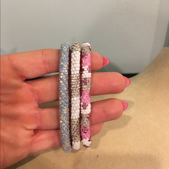 Lily and Laura beaded bracelet trio - Picture 3 of 3