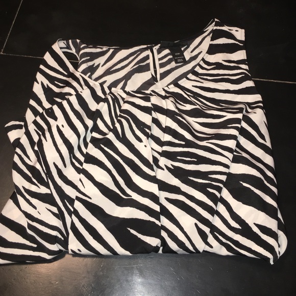 Size 22/24 Lane Bryant top