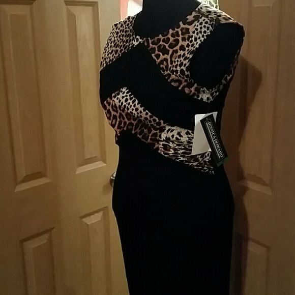 Black animal print dress - Picture 6 of 8