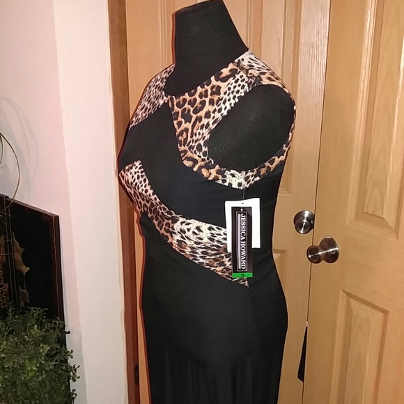 Black animal print dress - Picture 8 of 8