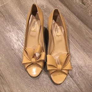 Valentino kitten heel