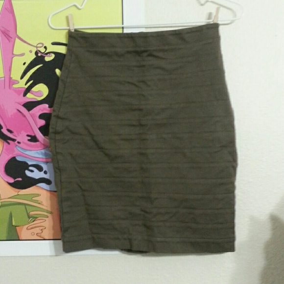 Taupe layered midi pencil skirt