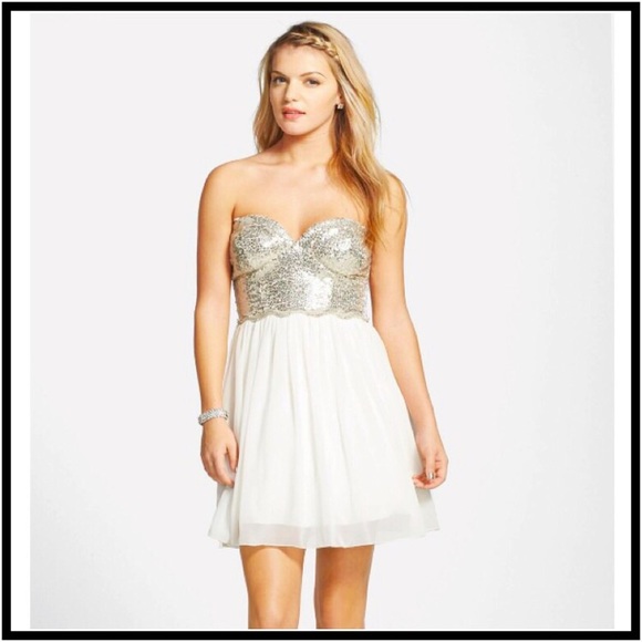 Sequin Seetheart Neckline Strapless Dress Size 3 - Picture 2 of 4