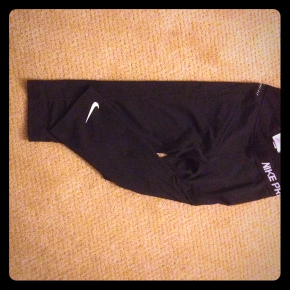 Nike dri-fit capris