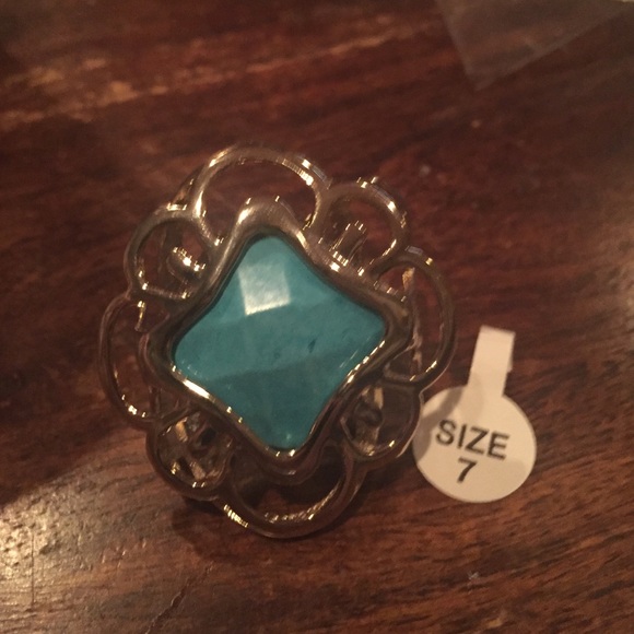 Kendra Scott ring!!