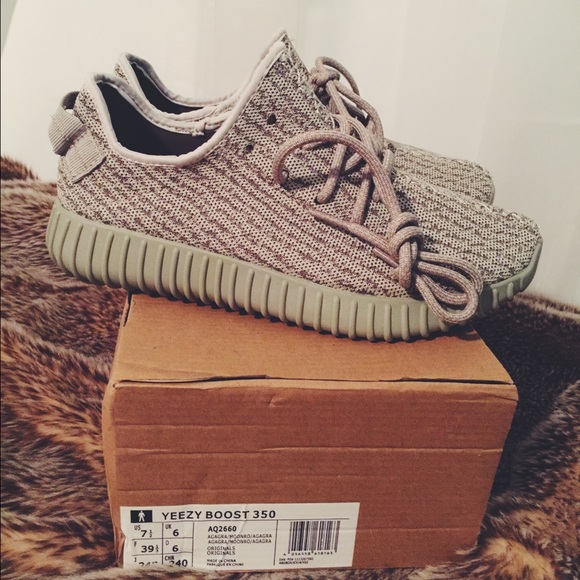 brand new non authentic moon rock yeezy boost 350
